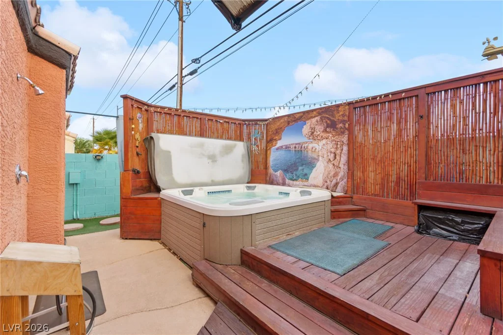 1917 Camino Carlos Rey, North Las Vegas, NV 89031