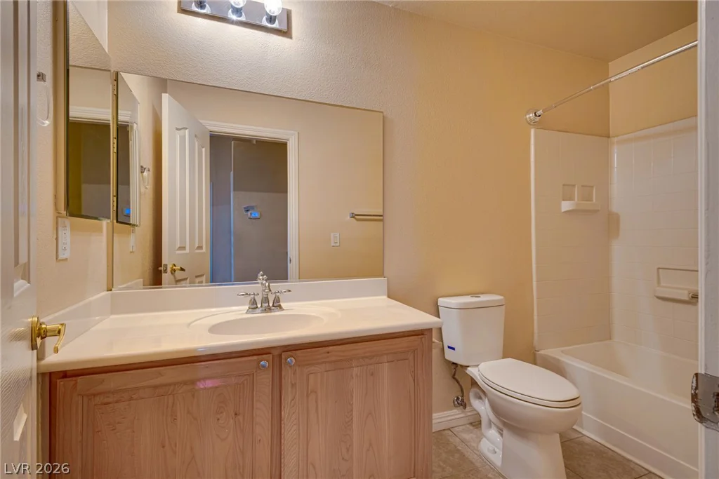 9068 Bushy Tail, Las Vegas, NV 89149