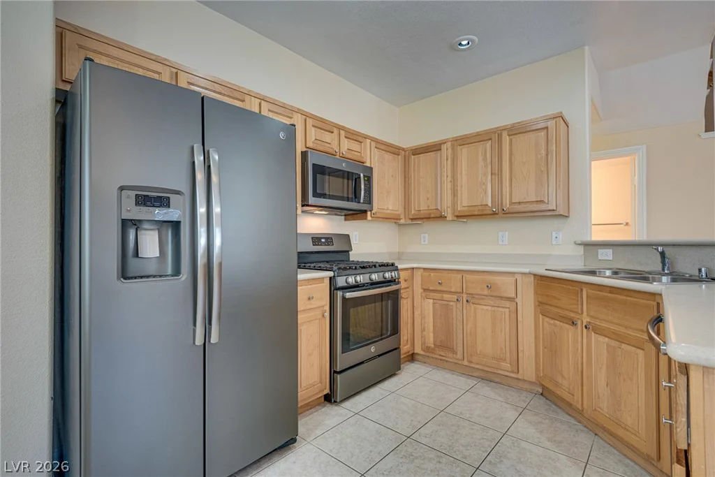 9068 Bushy Tail, Las Vegas, NV 89149