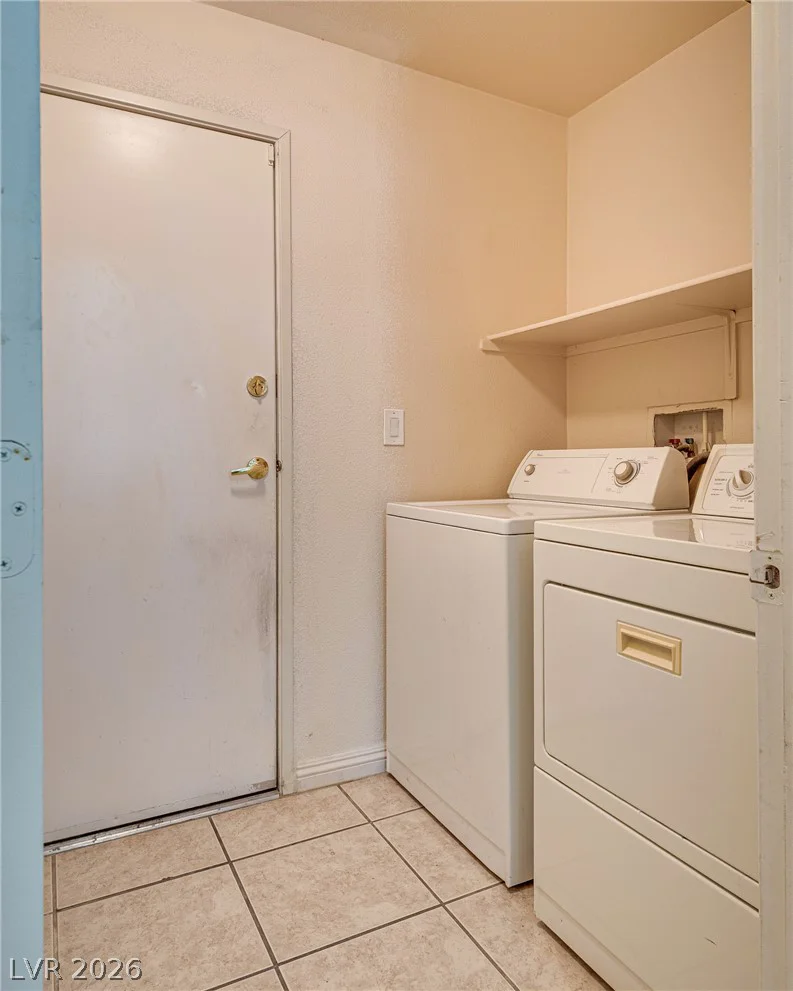 9068 Bushy Tail, Las Vegas, NV 89149