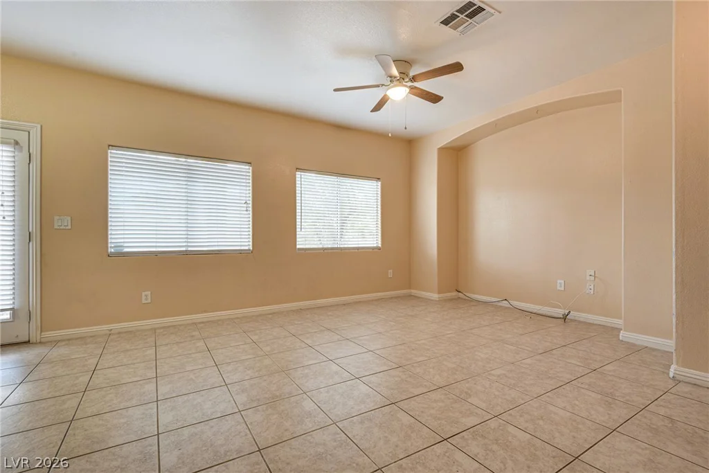 9068 Bushy Tail, Las Vegas, NV 89149