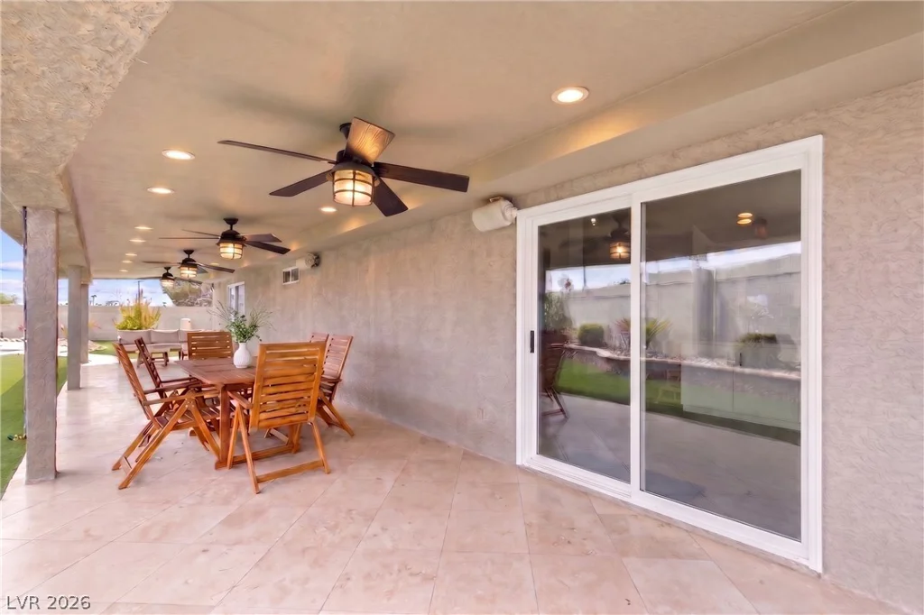 826 Samoy, Las Vegas, NV 89110
