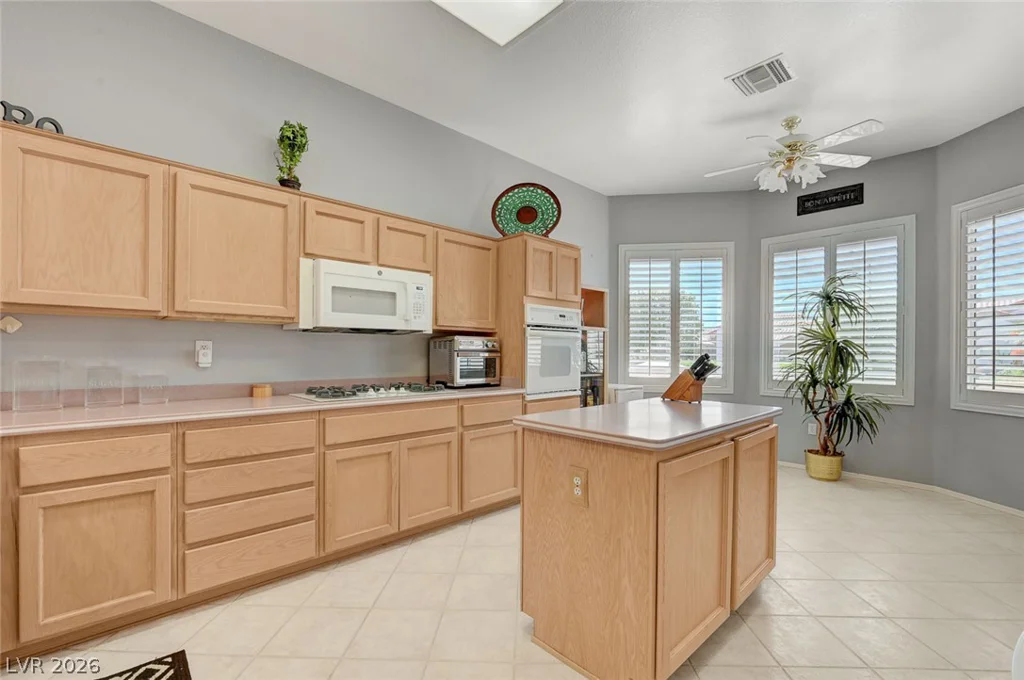 10608 Sky Meadows, Las Vegas, NV 89134