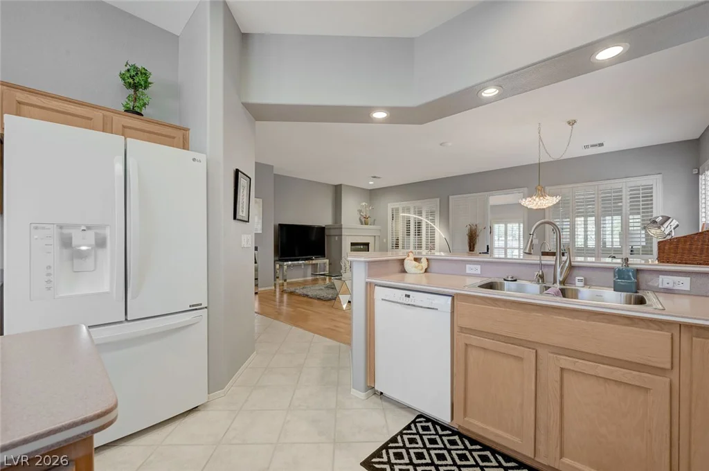 10608 Sky Meadows, Las Vegas, NV 89134