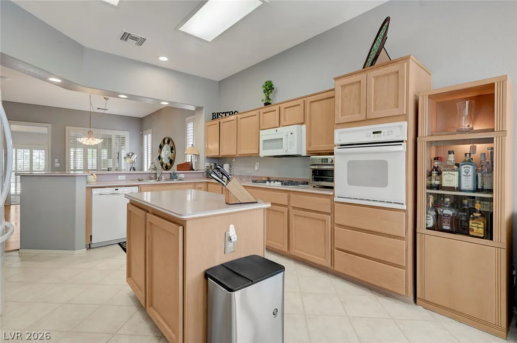 10608 Sky Meadows, Las Vegas, NV 89134