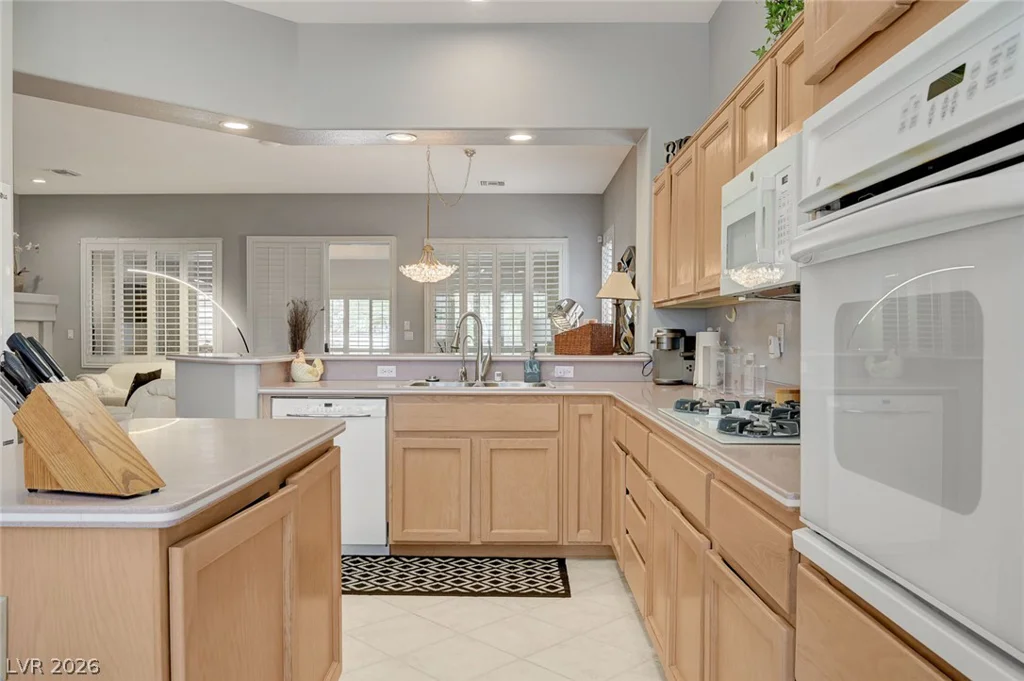 10608 Sky Meadows, Las Vegas, NV 89134