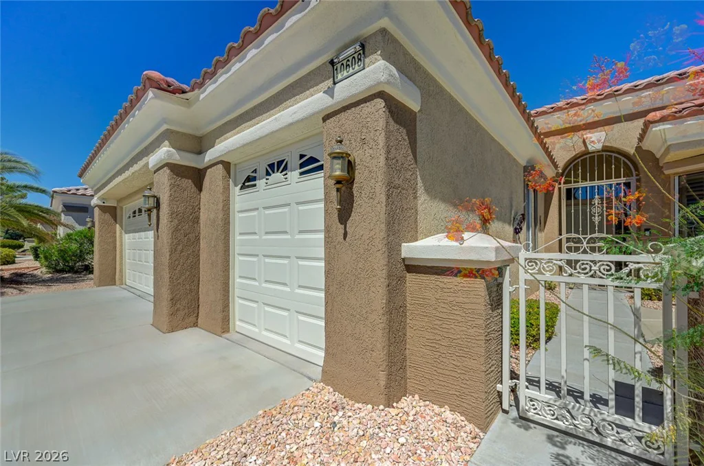 10608 Sky Meadows, Las Vegas, NV 89134