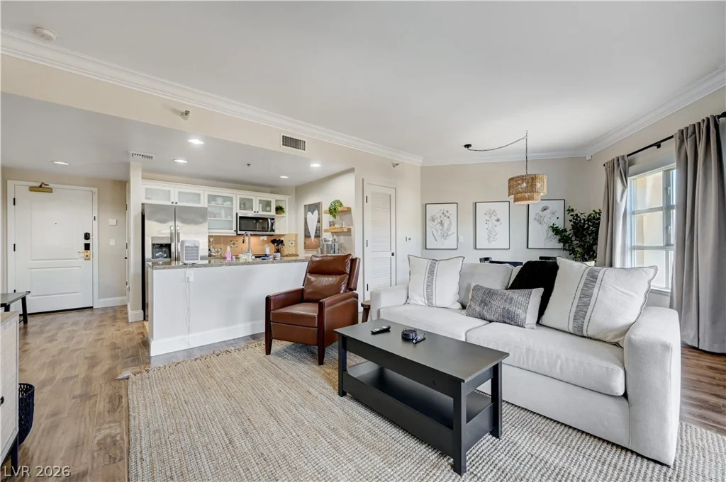 30 Strada Di Villaggio, Henderson, NV 89011