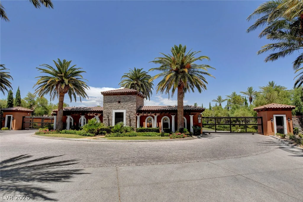 30 Strada Di Villaggio, Henderson, NV 89011