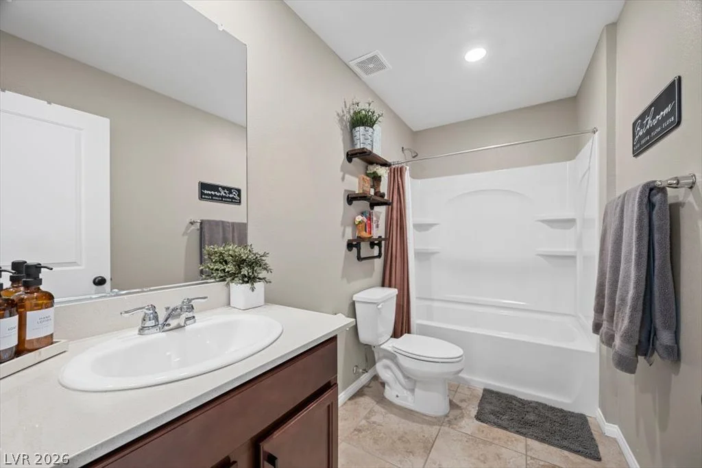 10028 Barbellino, Las Vegas, NV 89178