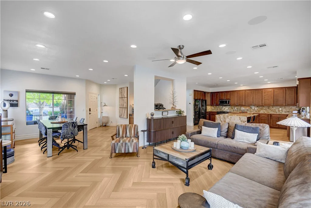 10612 Royal Willow, Las Vegas, NV 89144
