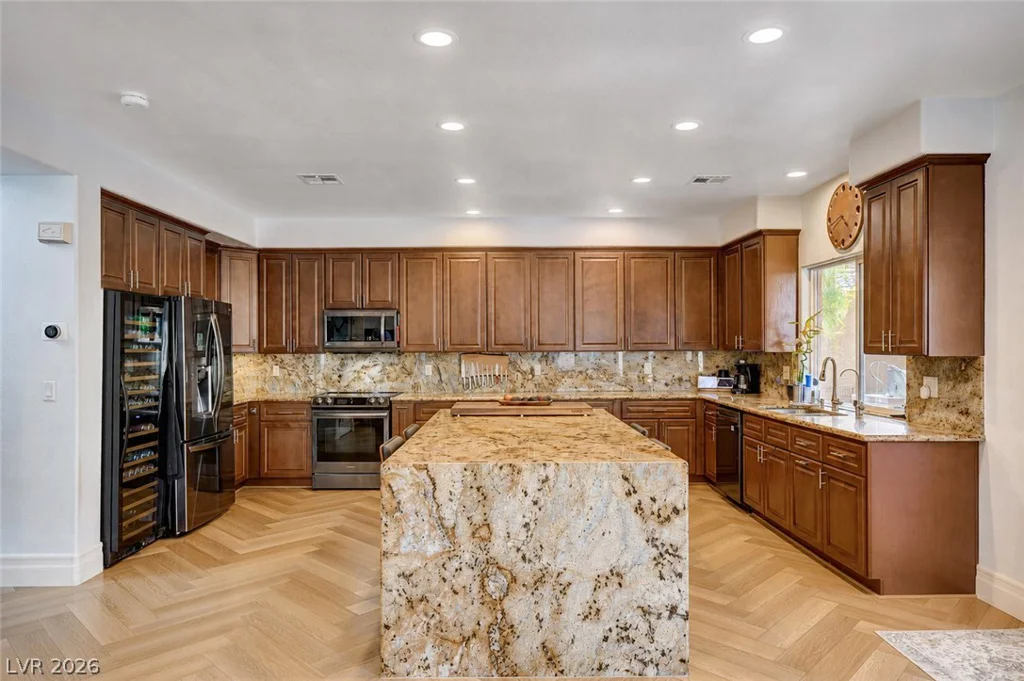 10612 Royal Willow, Las Vegas, NV 89144