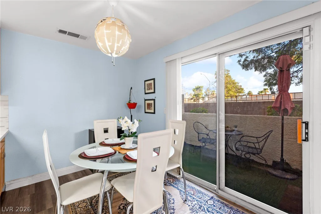 6905 Coral Rock, Las Vegas, NV 89108
