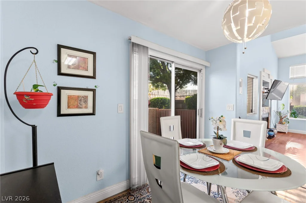 6905 Coral Rock, Las Vegas, NV 89108