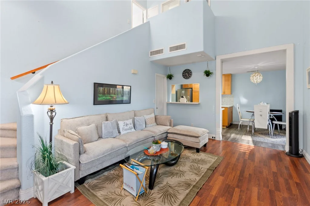 6905 Coral Rock, Las Vegas, NV 89108