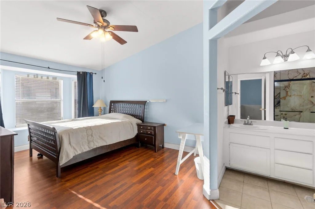 6905 Coral Rock, Las Vegas, NV 89108