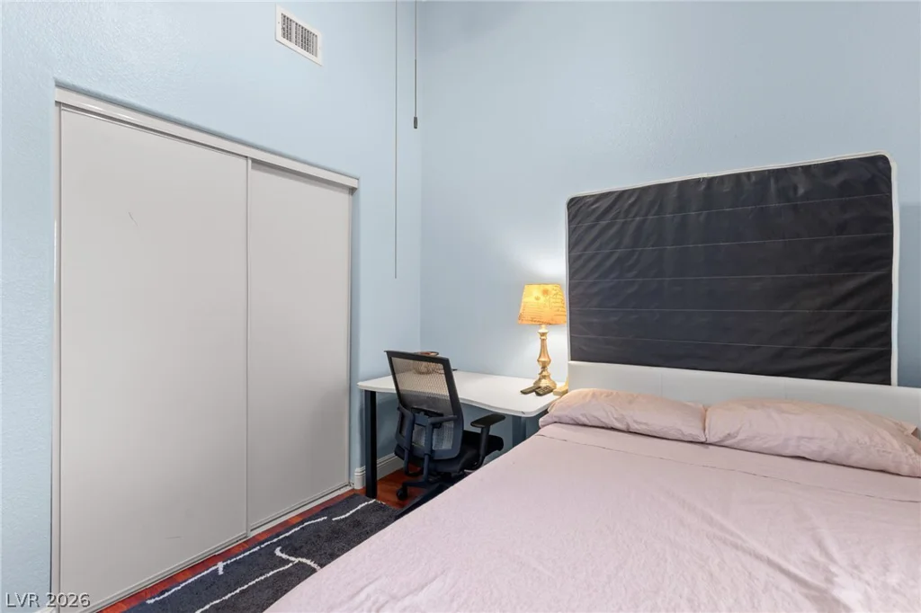 6905 Coral Rock, Las Vegas, NV 89108