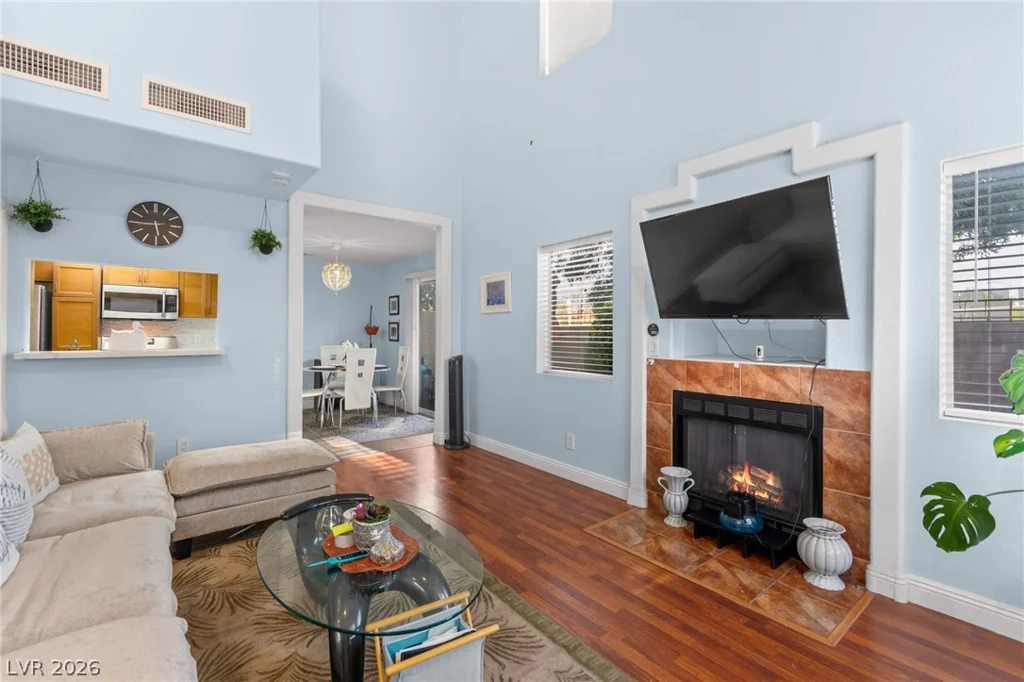 6905 Coral Rock, Las Vegas, NV 89108