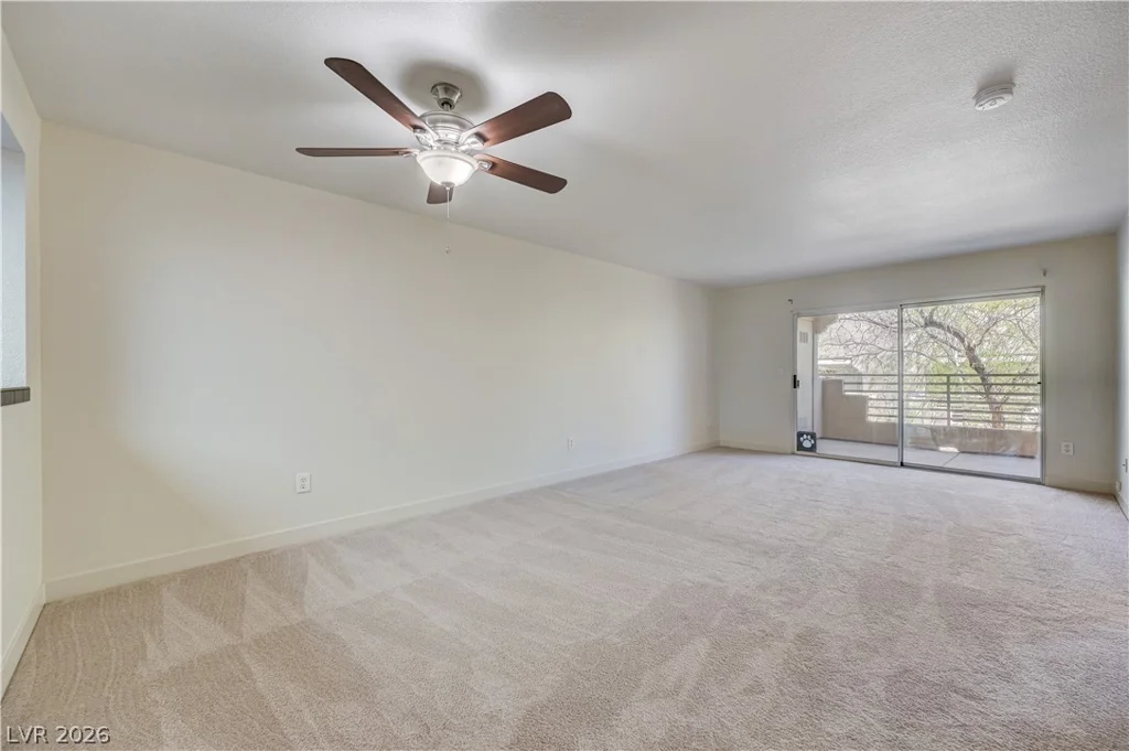 1908 Desert Falls, Las Vegas, NV 89128