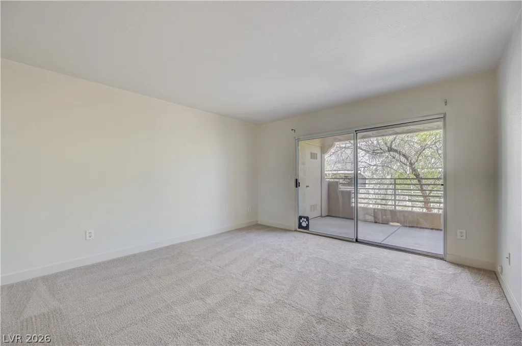 1908 Desert Falls, Las Vegas, NV 89128