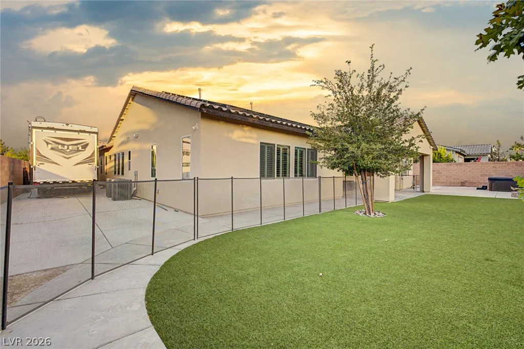8351 Agave Bloom, Las Vegas, NV 89131