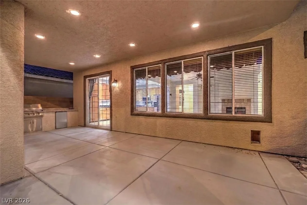 10260 Rarity, Las Vegas, NV 89135