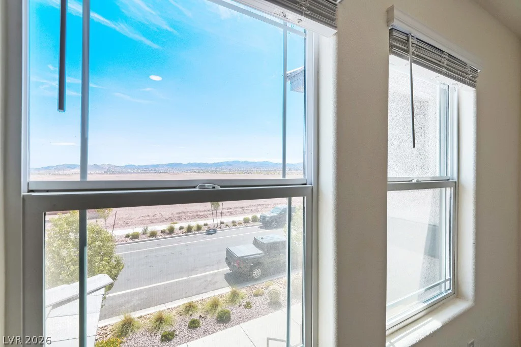 1144 Scarlet Sparrow, Henderson, NV 89011
