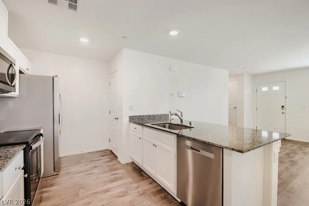 1144 Scarlet Sparrow, Henderson, NV 89011