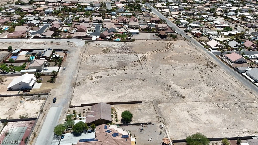 255 Vista Valley, Las Vegas, NV 89110
