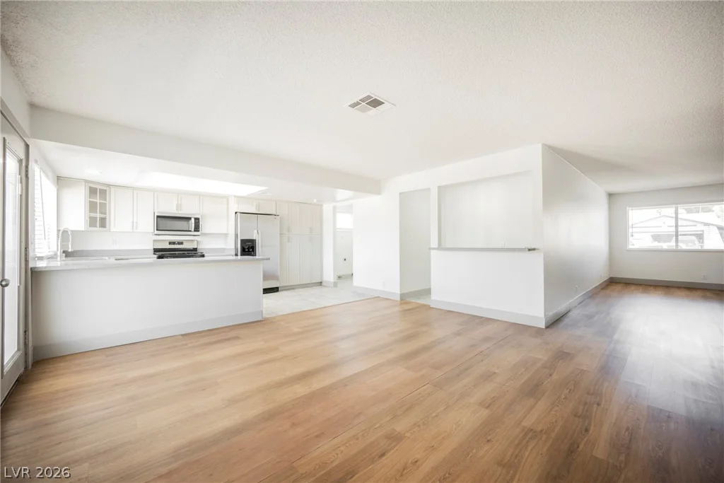 2705 Valparaiso, Las Vegas, NV 89108