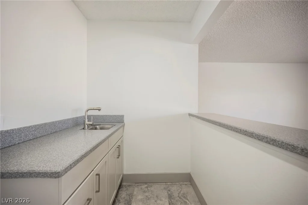 2705 Valparaiso, Las Vegas, NV 89108