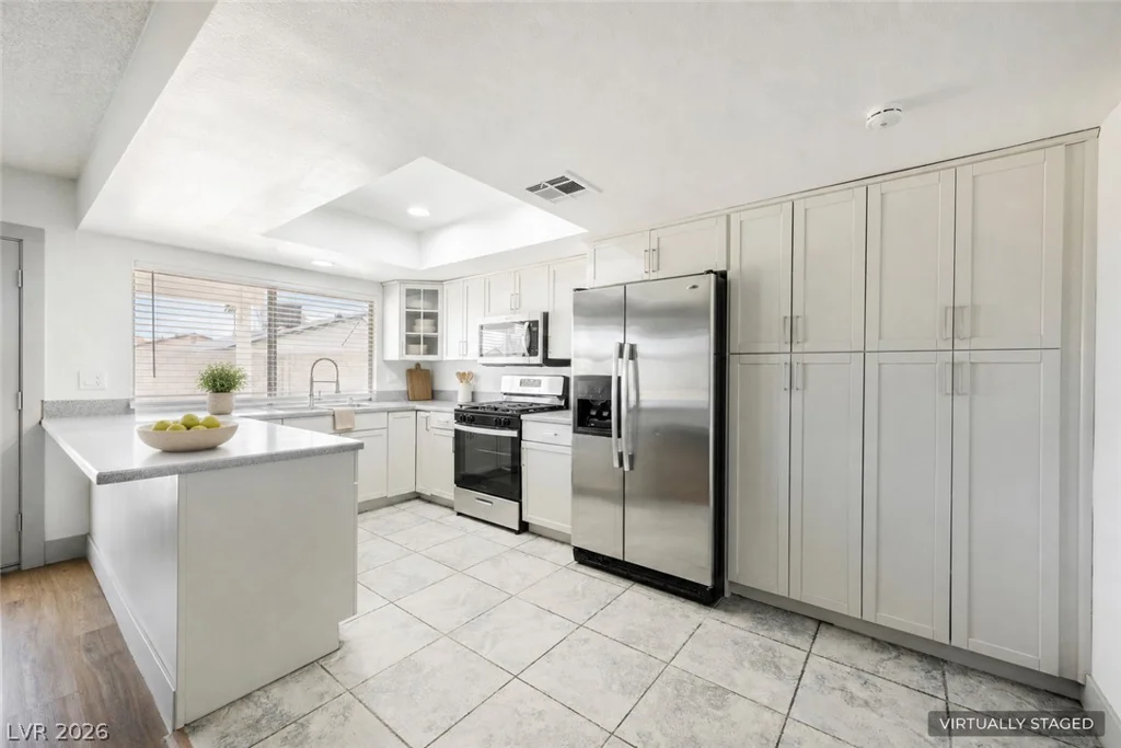 2705 Valparaiso, Las Vegas, NV 89108