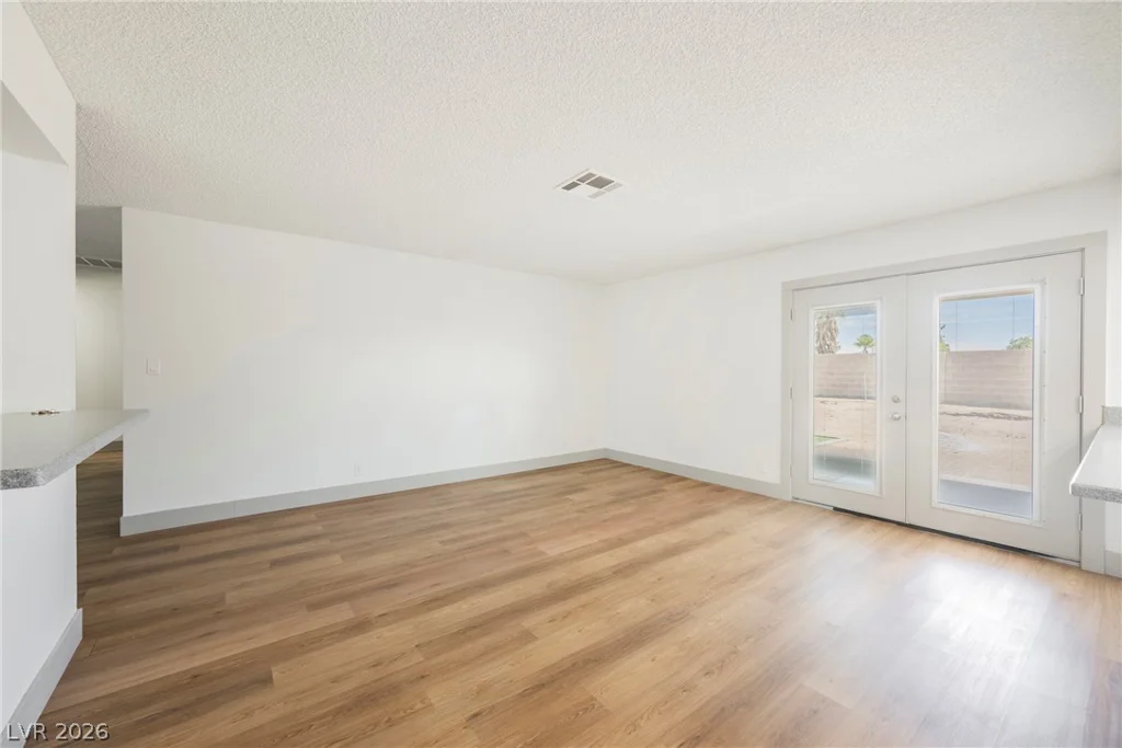 2705 Valparaiso, Las Vegas, NV 89108