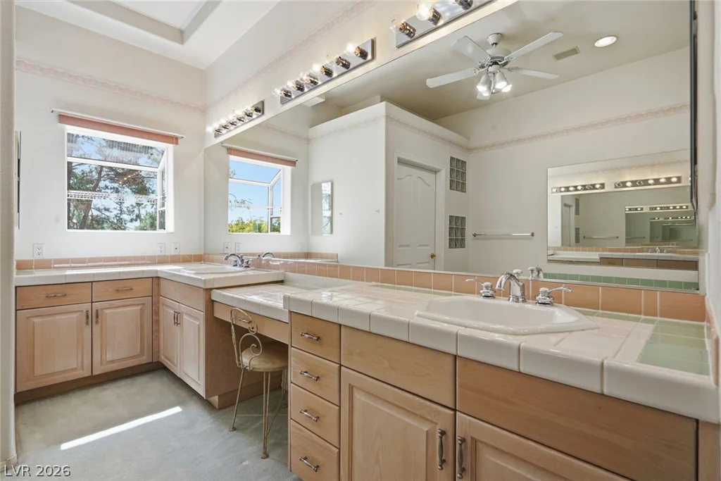 2212 Chatsworth, Henderson, NV 89074