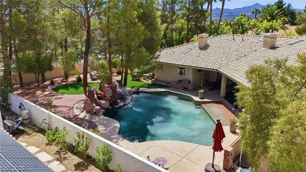 2212 Chatsworth, Henderson, NV 89074