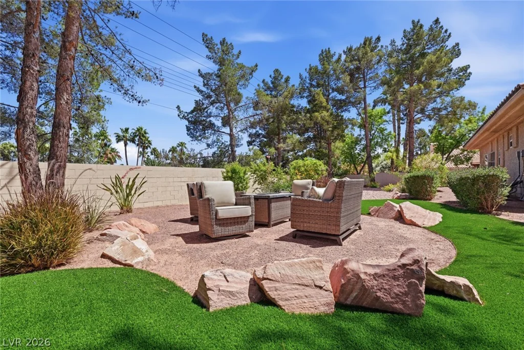 2212 Chatsworth, Henderson, NV 89074