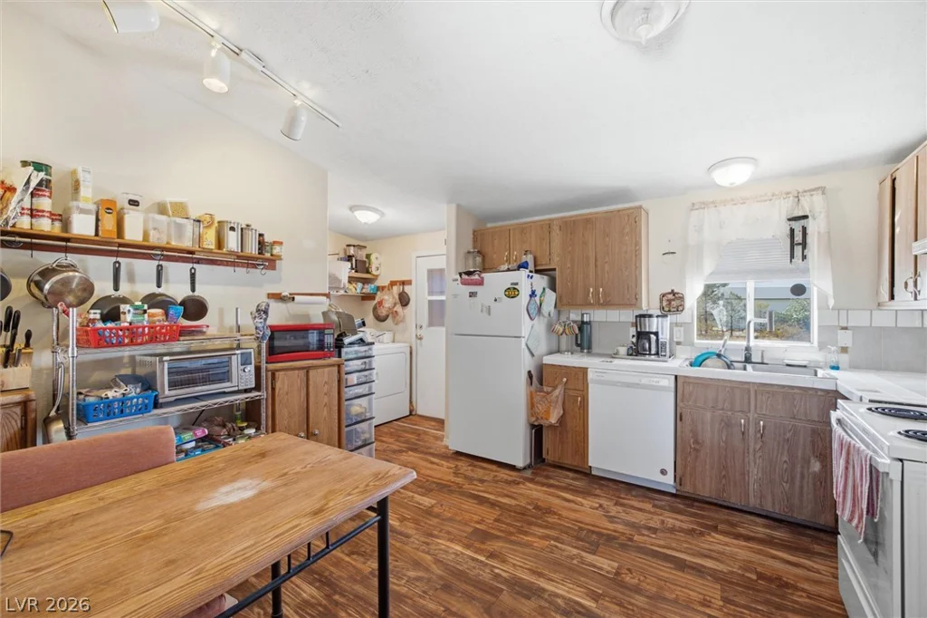 1931 Carrol, Pahrump, NV 89060