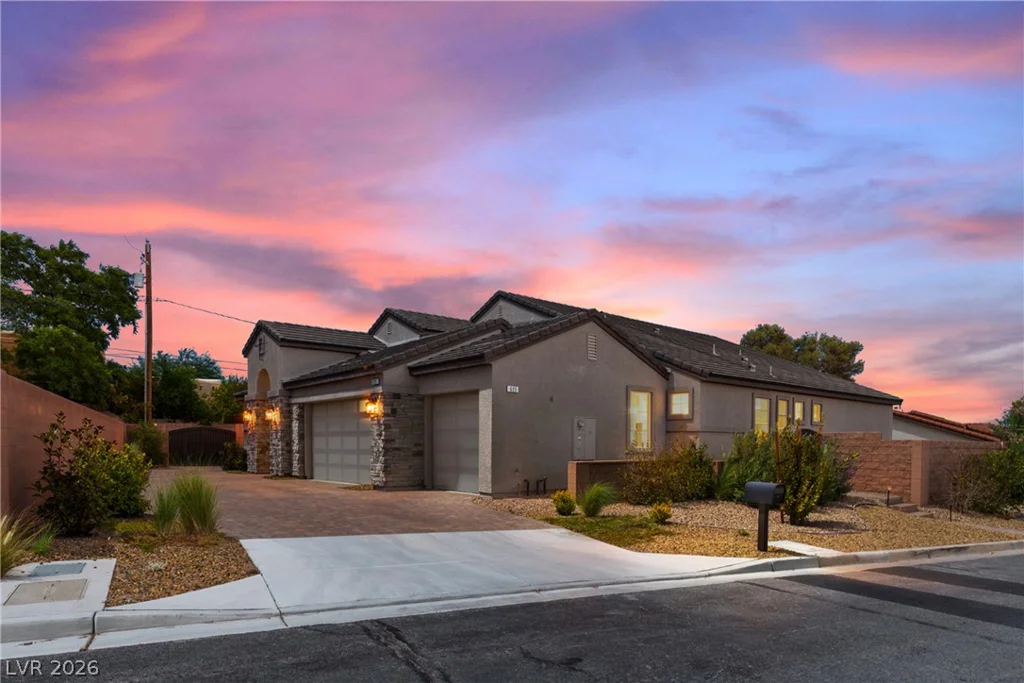 625 Robin, Henderson, NV 89015