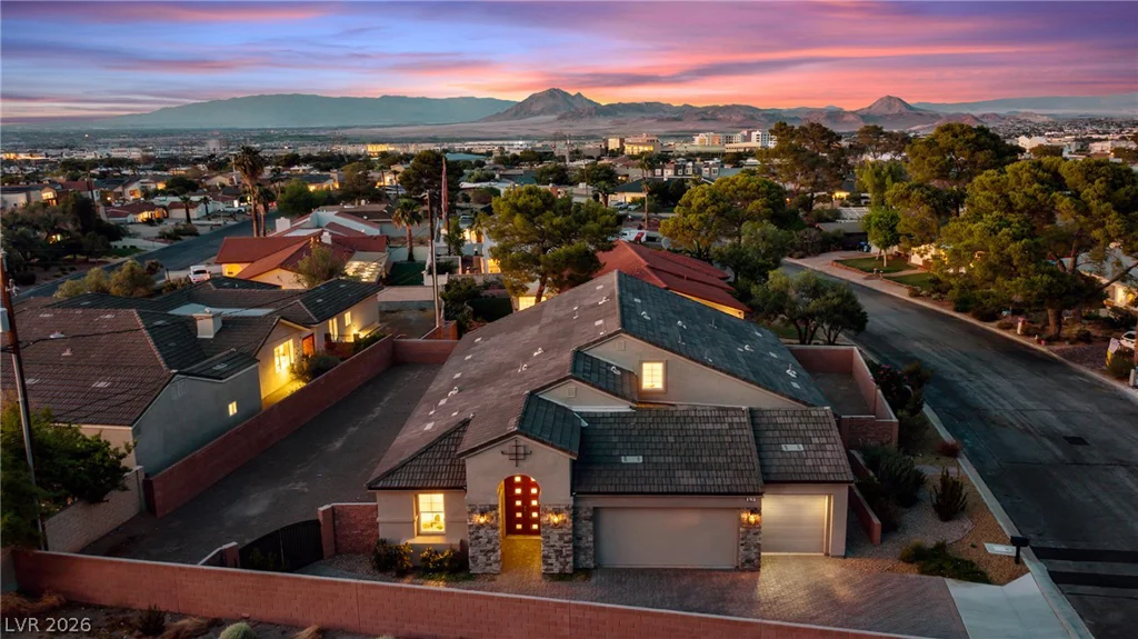 625 Robin, Henderson, NV 89015