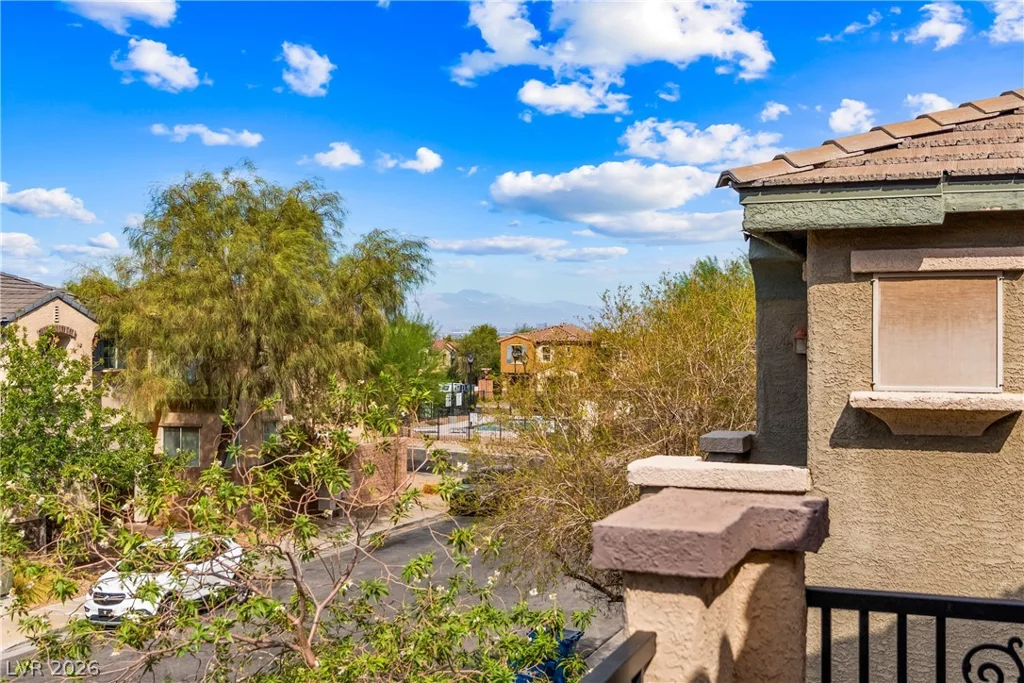 176 Almond Ridge, Henderson, NV 89015
