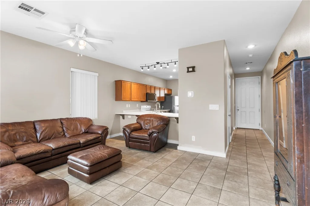 176 Almond Ridge, Henderson, NV 89015