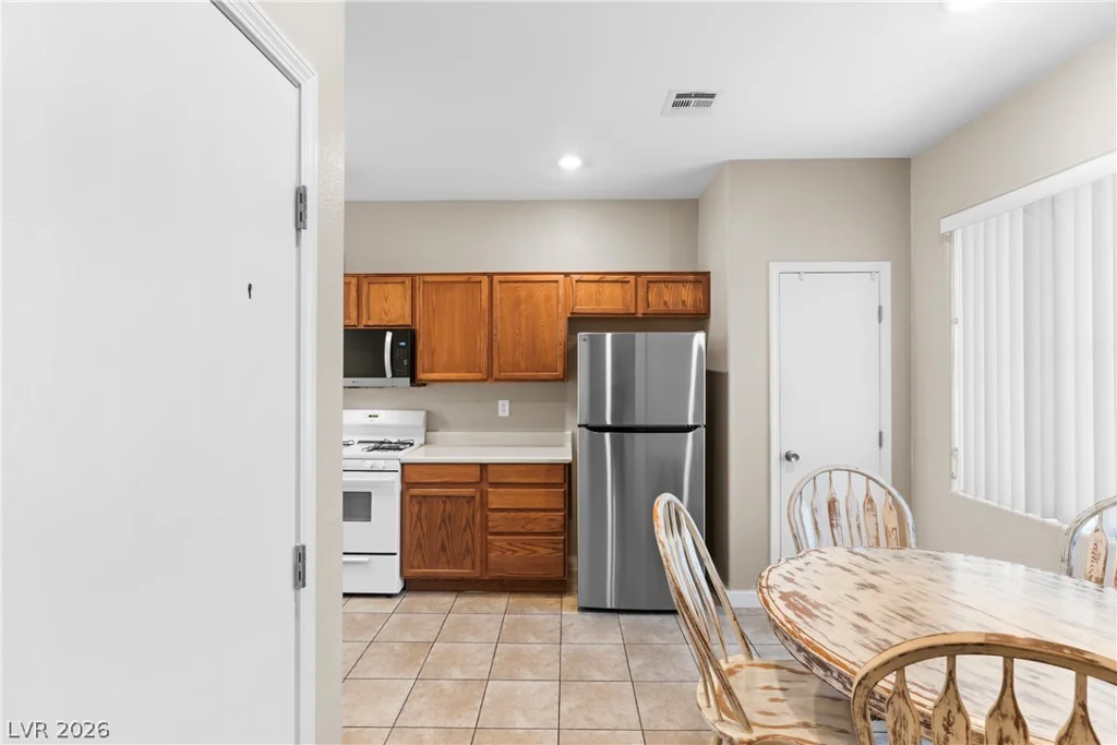 176 Almond Ridge, Henderson, NV 89015