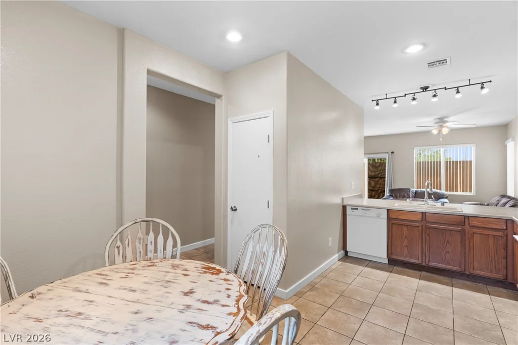 176 Almond Ridge, Henderson, NV 89015