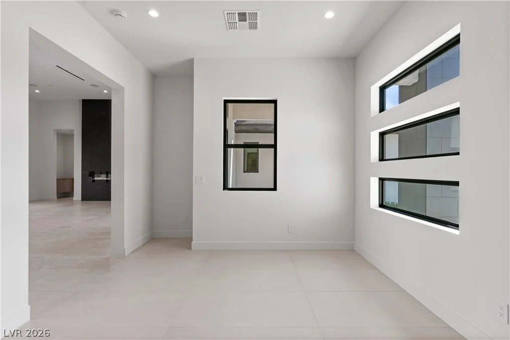 470 Paradise Hills, Henderson, NV 89002