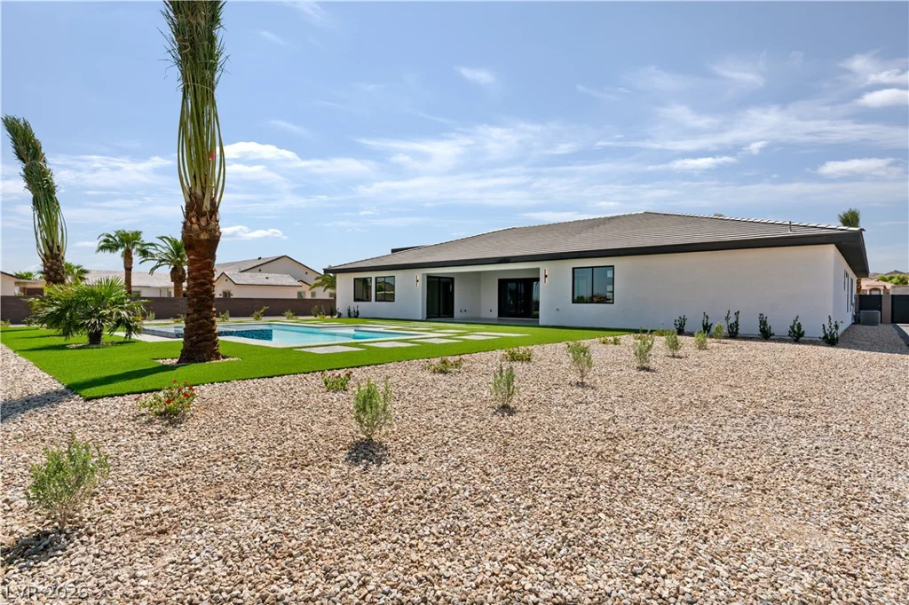 470 Paradise Hills, Henderson, NV 89002