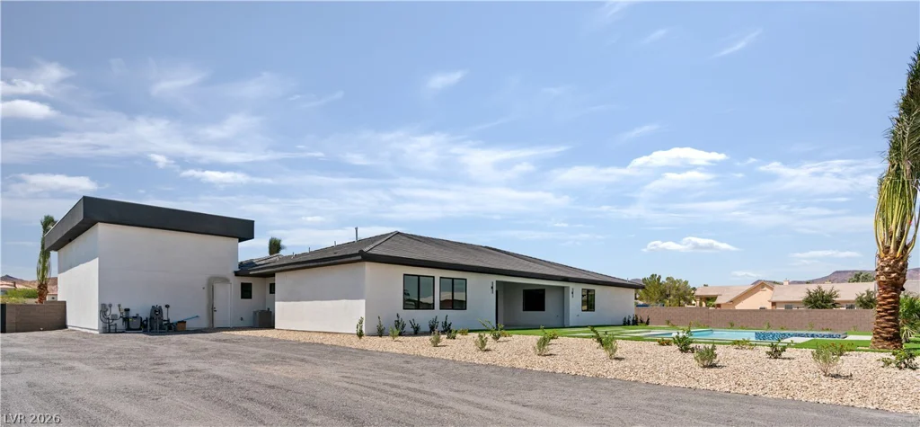 470 Paradise Hills, Henderson, NV 89002