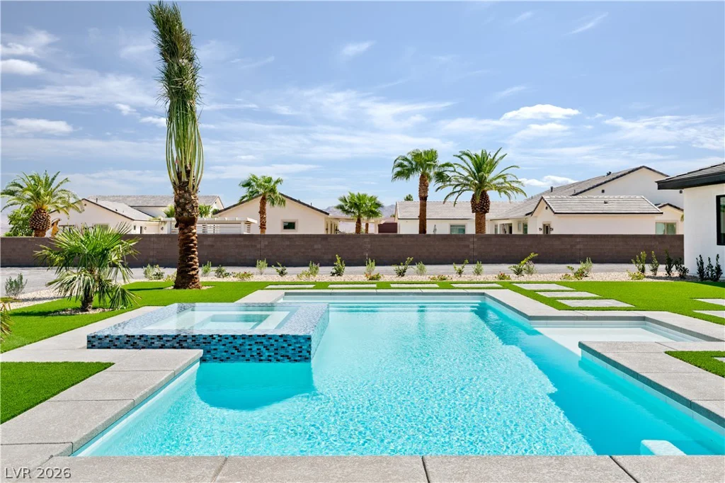 470 Paradise Hills, Henderson, NV 89002