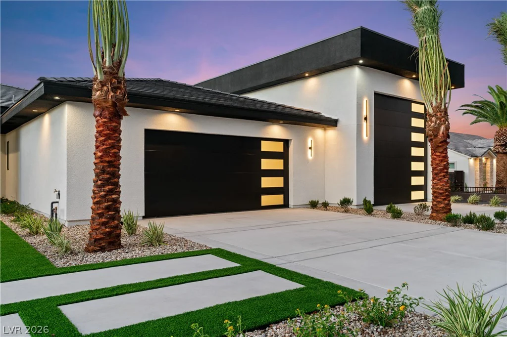 470 Paradise Hills, Henderson, NV 89002