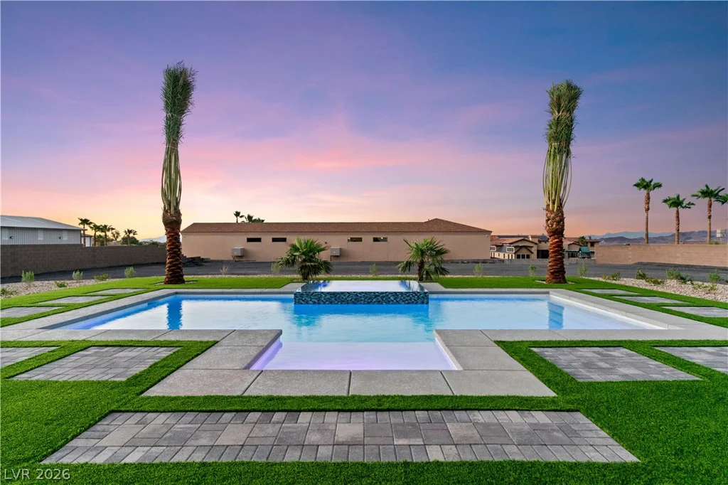 470 Paradise Hills, Henderson, NV 89002