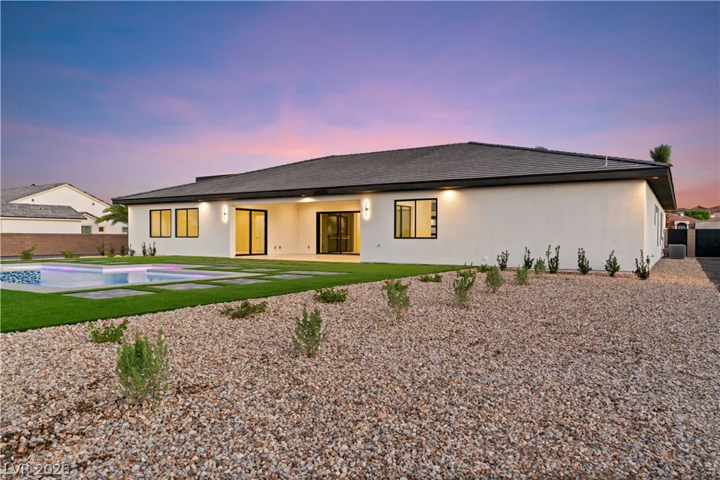 470 Paradise Hills, Henderson, NV 89002